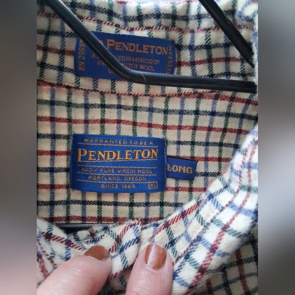 Vintage Pendleton Wool Plaid Cream Flannel Large. Tall - Picture 6 of 8